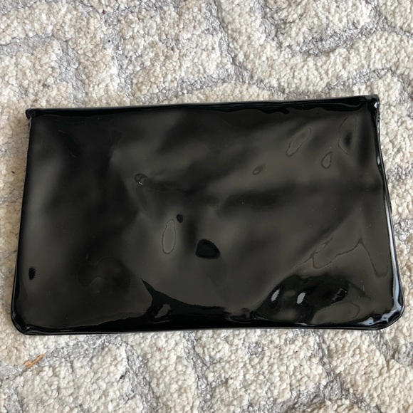 😍😍Glossy Classic Black Clutch - Picture 3 of 4